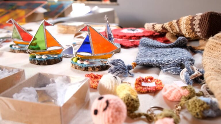 EL EMEĞİ, GÖZ NURU ÜRÜNLER MAHALLEEVLERİ PAZARI’NDA SİZLERLE