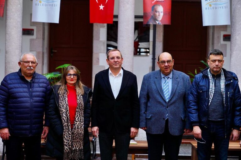 MİDİLLİ ADASI KALLONİ BELEDİYE BAŞKANINDAN ZİYARET