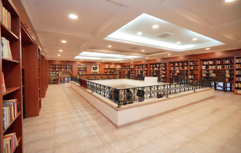 CUNDA (ALİBEY) ADASI BEKİR COŞKUN KÜTÜPHANESİ