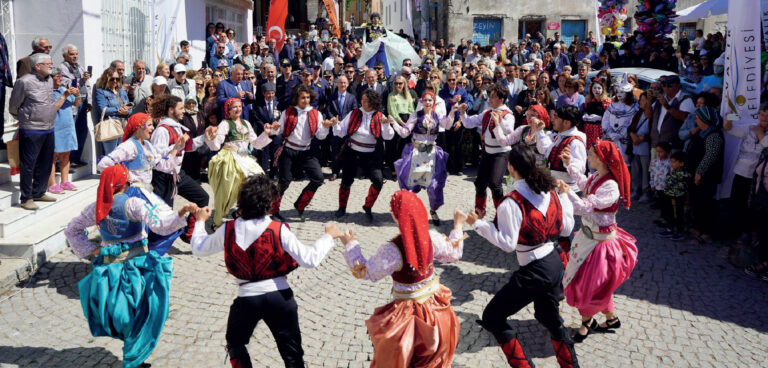 KÜLTÜR VE SANATIN BAŞKENTİ AYVALIK