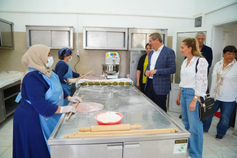 MARİFETLİ ELLERDEN KIŞ HAZIRLIKLARI RAFLARDA